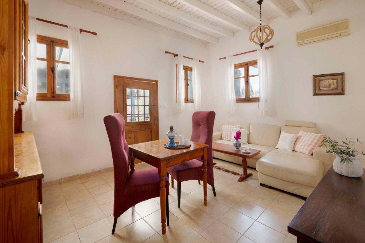 Cottage Houses Pentakomo Luaran gambar